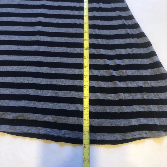 💋Sleeveless Striped Dress. Size Med - Picture 4 of 4